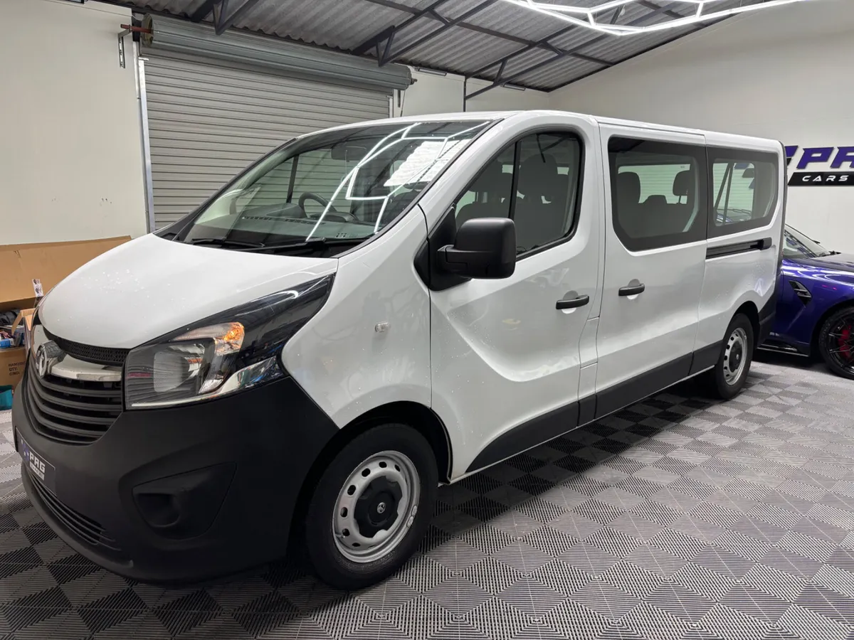2016 VAUXHALL VIVARO 9 SEATER - Image 2