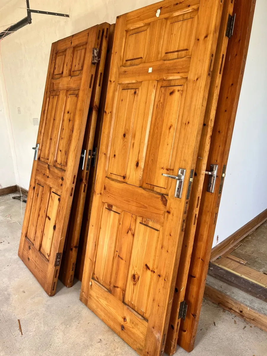 Interior pine timber doors - Image 1