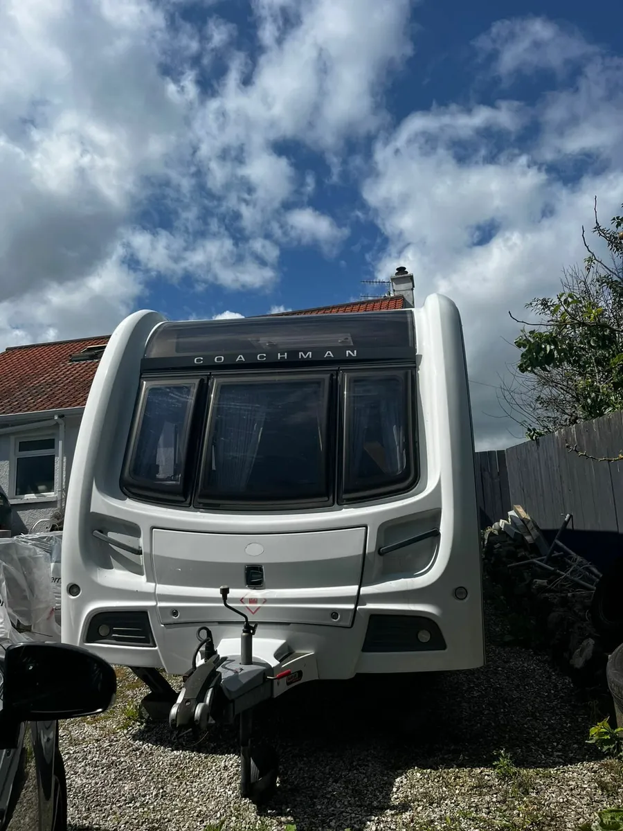 Caravan - Image 1