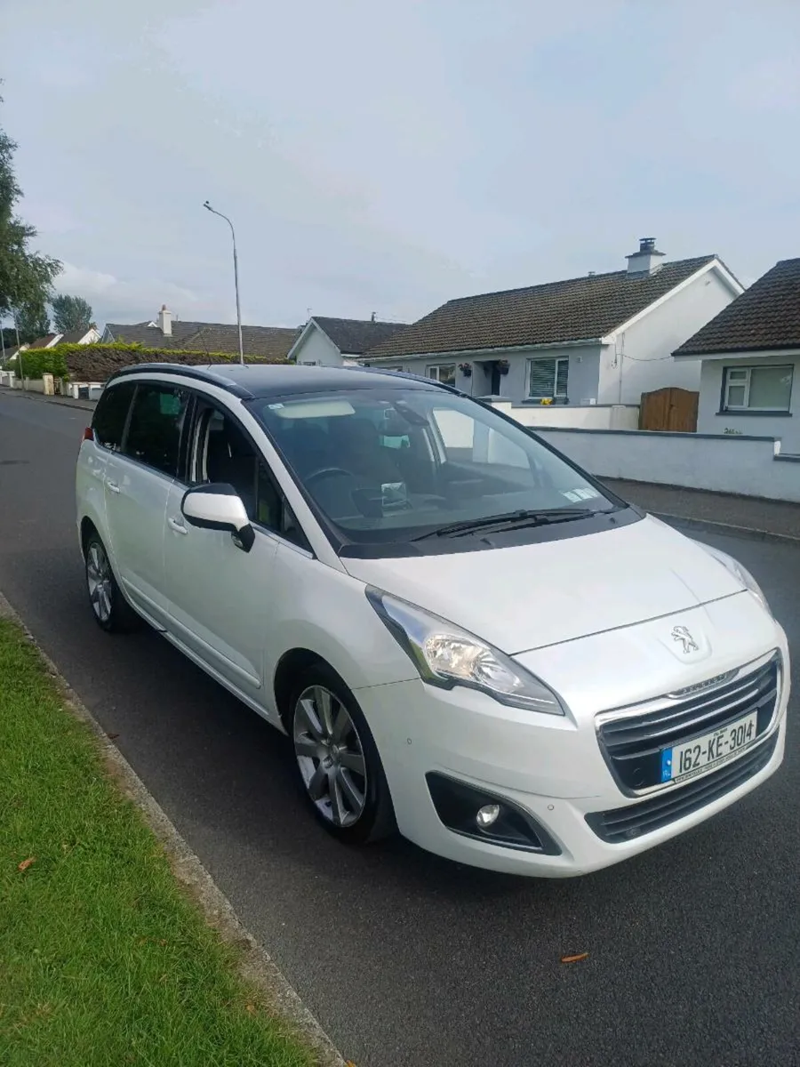 PEUGEOT 5008 2016 AUTOMATIC 7 SEATER ONLY 150KM - Image 2