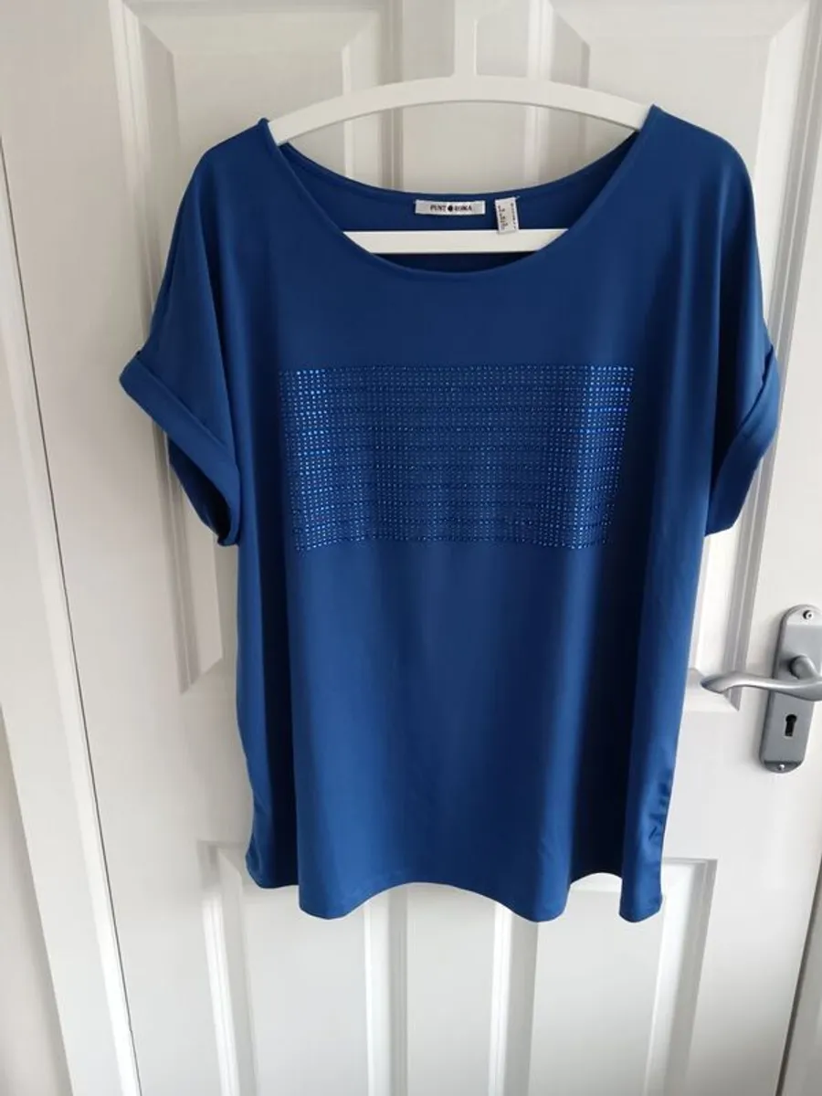 ladies top - Image 1
