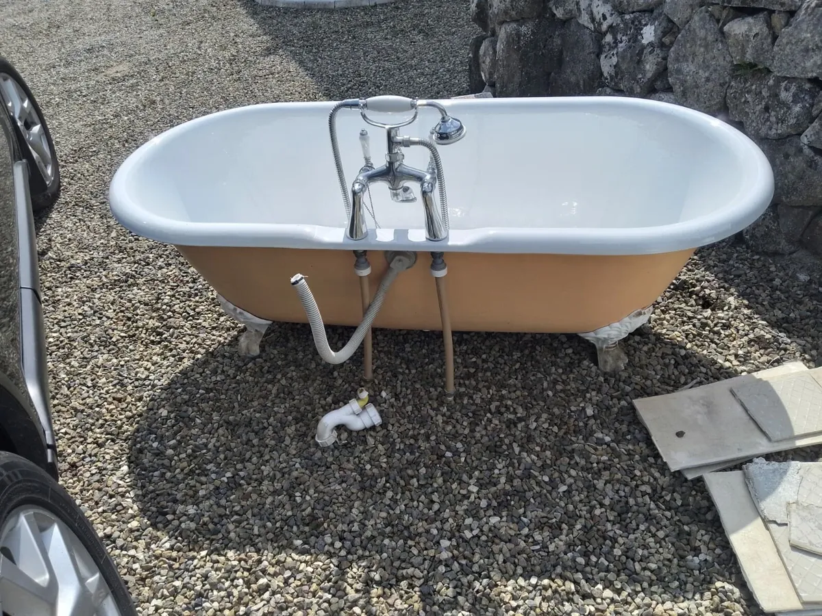 Cast Iron Bath - Image 3