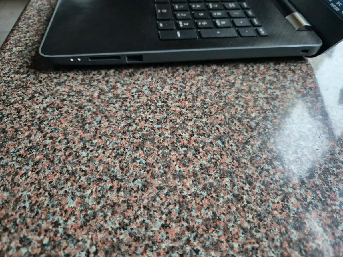 HP 15 laptop - Image 3