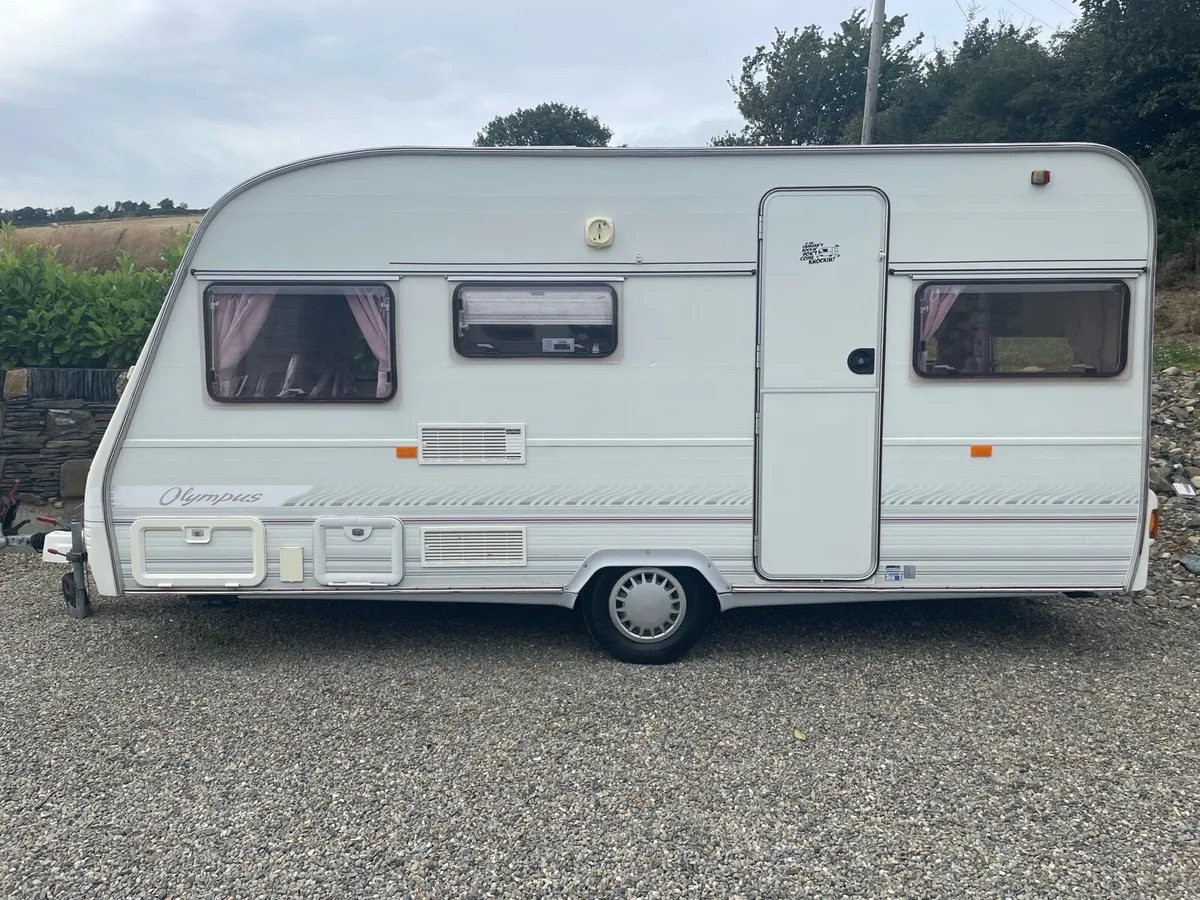 5/6 berth caravan - Image 1