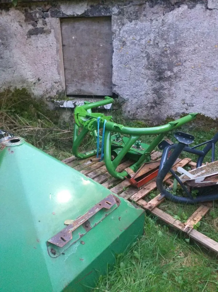Fertiliser spreader for parts - Image 1