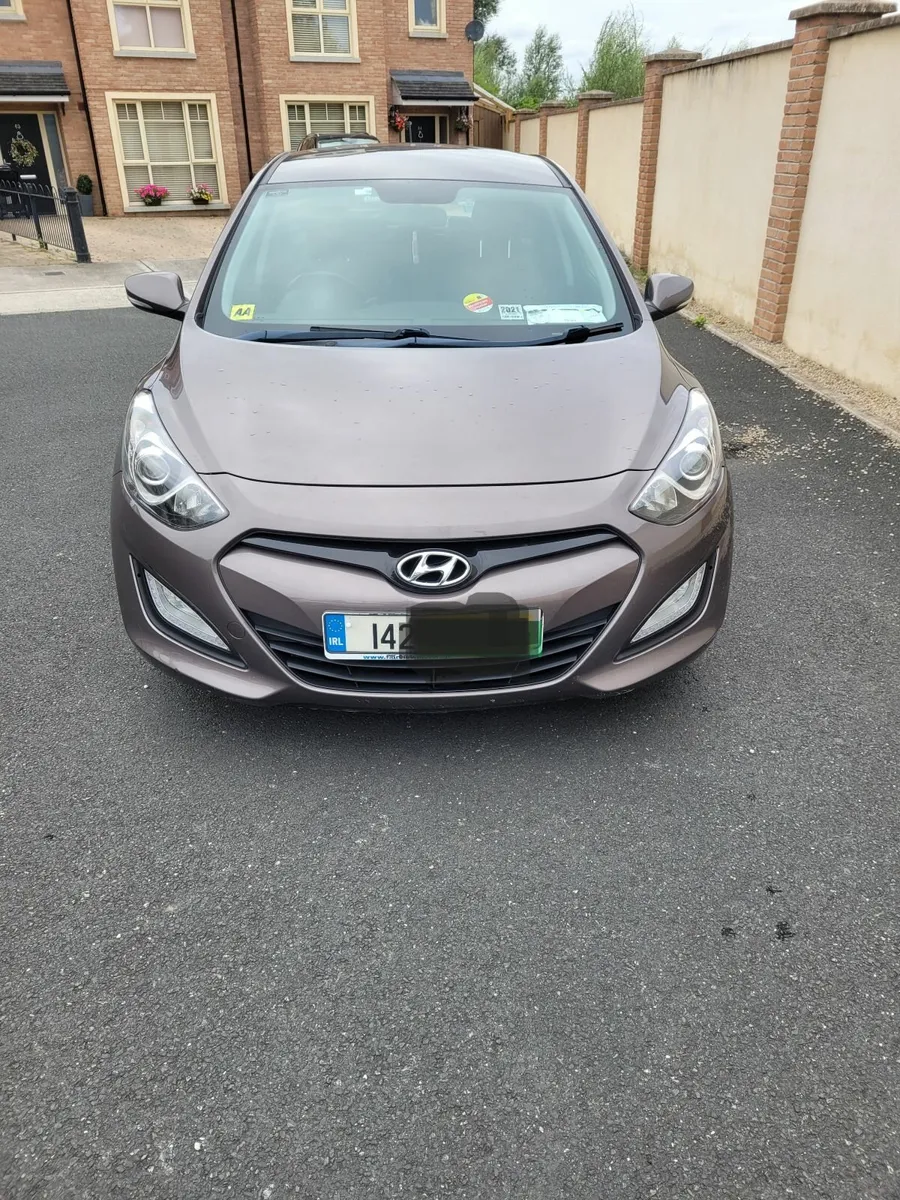 Reliable, spacious, and well-equipped family car - Image 1