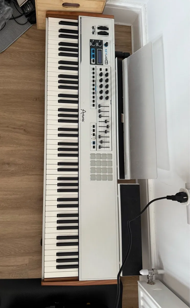 Arturia KeyLab 88 mk3 White - Image 1