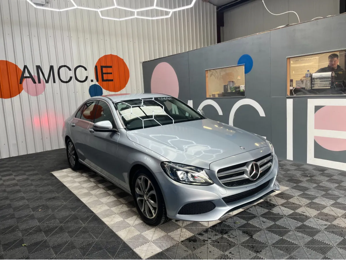 Mercedes-Benz C-Class C180 / 26k KMs / REVERSE CAM - Image 1