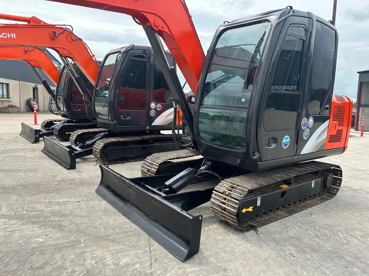 x3 Hitachi Zaxis 60 - Image 4