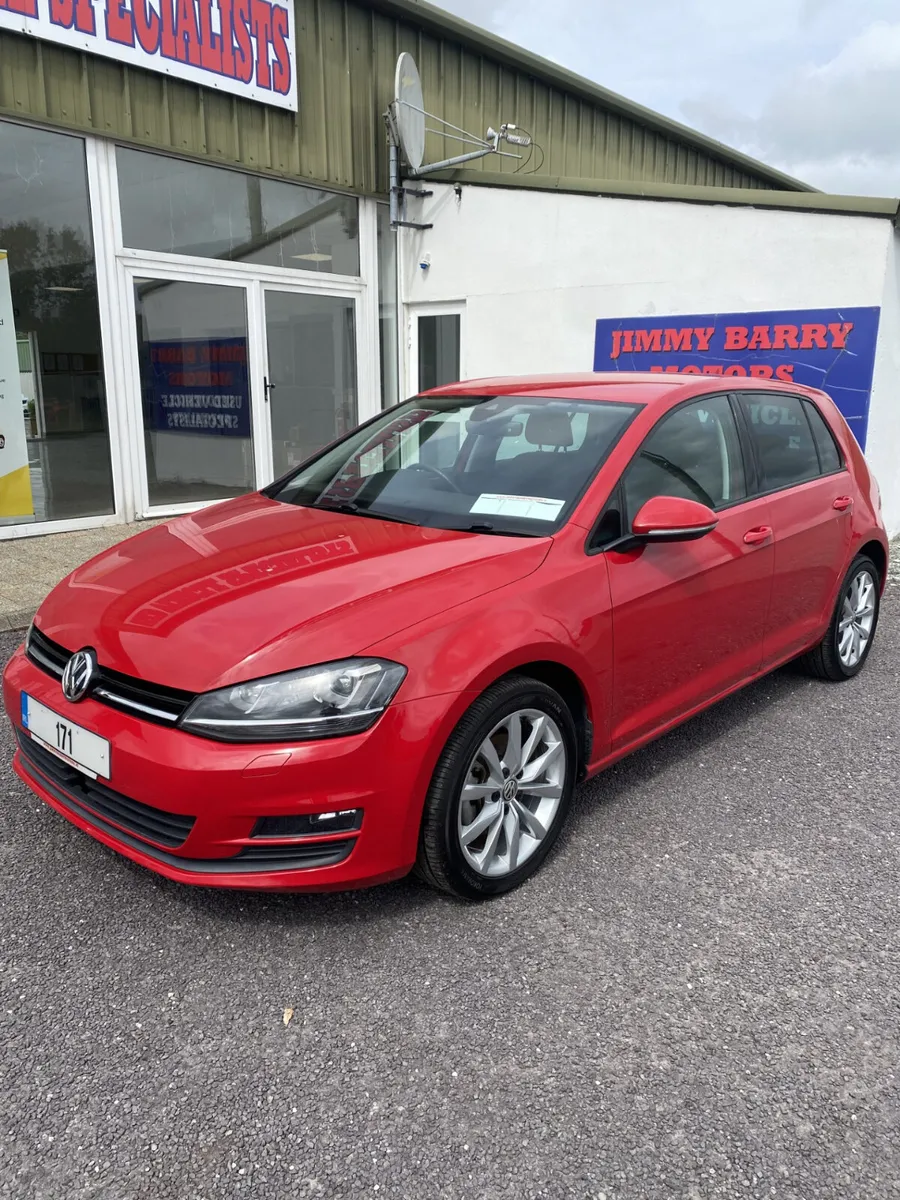 Volkswagen Golf TSI Trendline BlueMotion Technolog - Image 1
