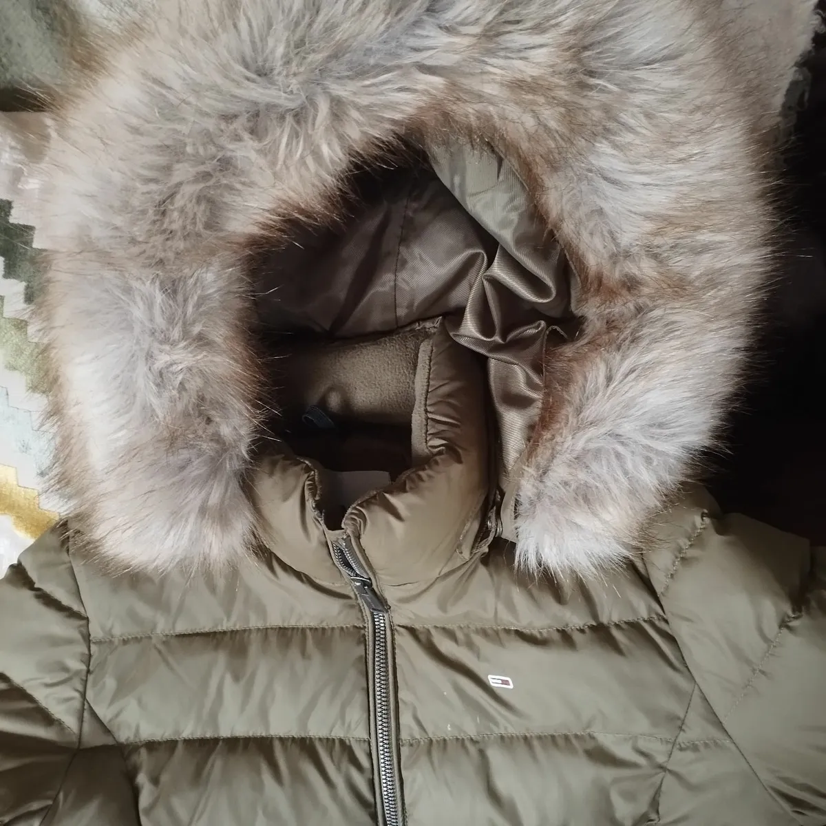 Tommy hilfiger jacket with hood - Image 3