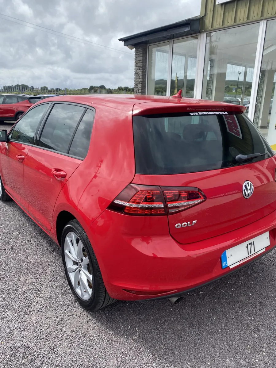 Volkswagen Golf TSI Trendline BlueMotion Technolog - Image 4