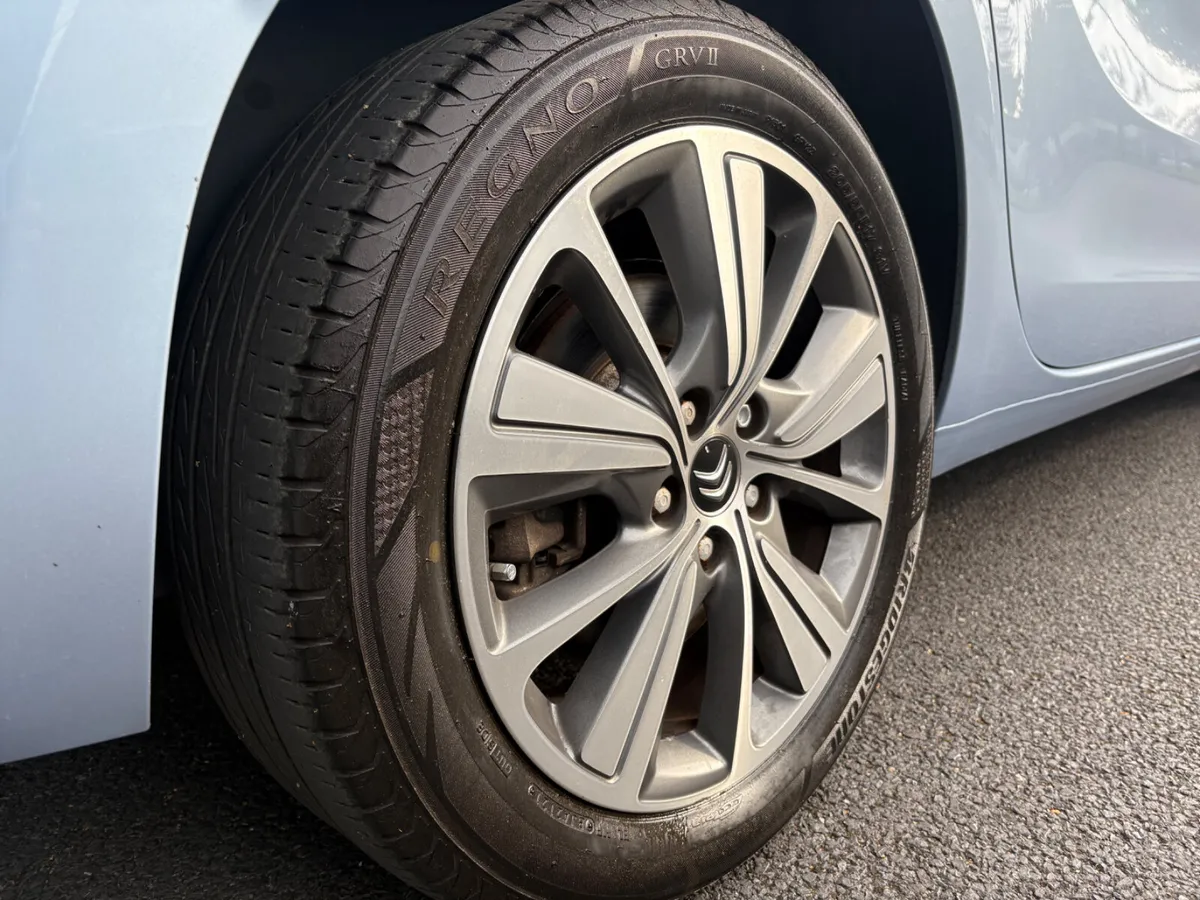 Citroen Grand C4 Picasso 2015 Auto low km - Image 2