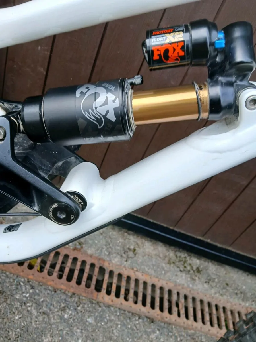 Commencal clash mtb - Image 3