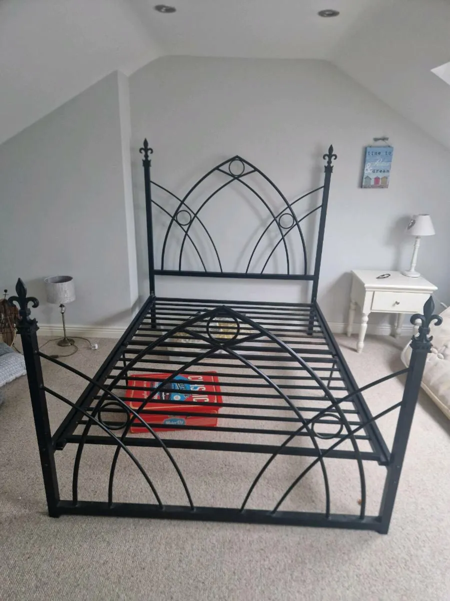 Double bed frame - Image 3