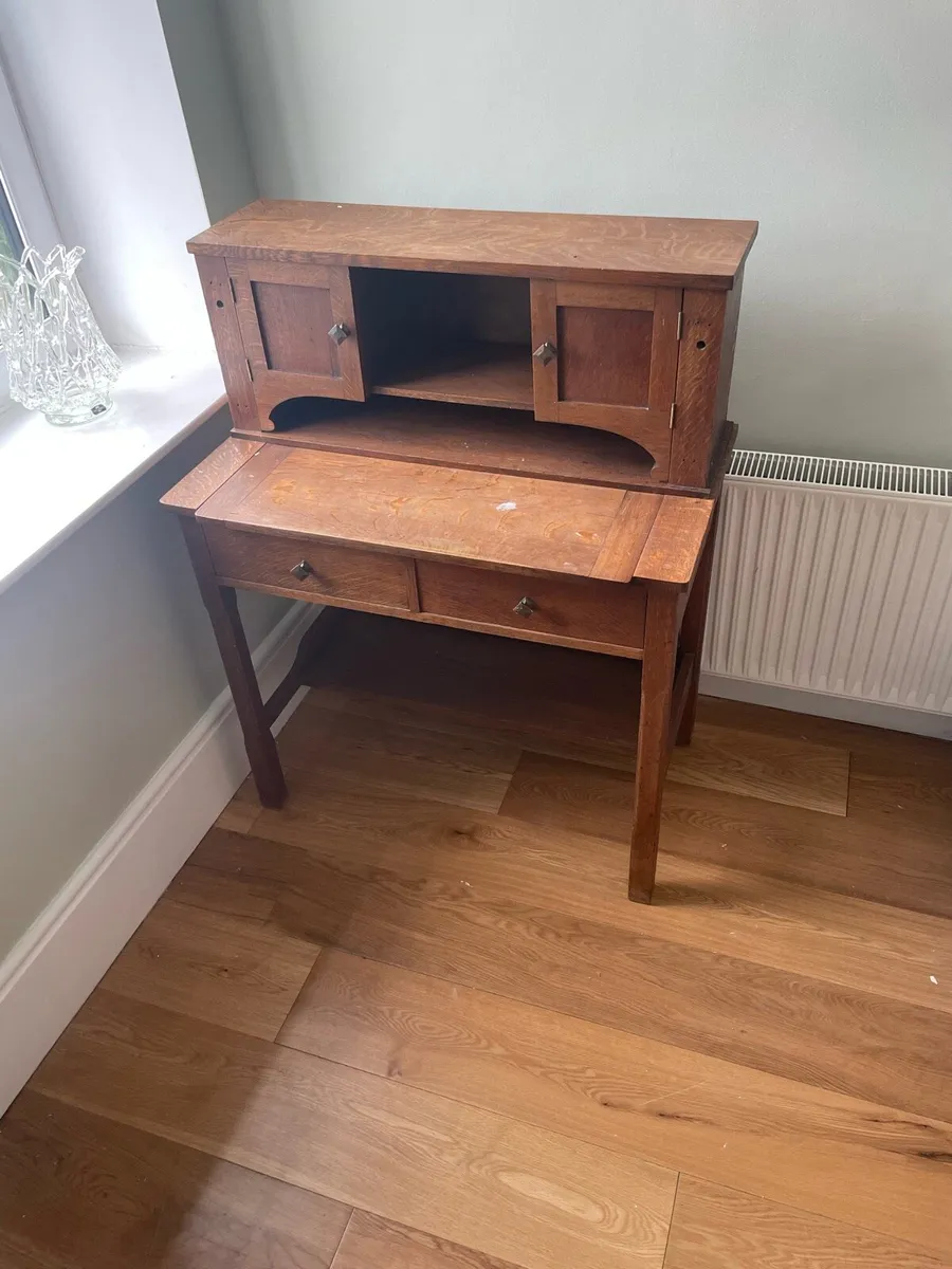 Dressing table - Image 1