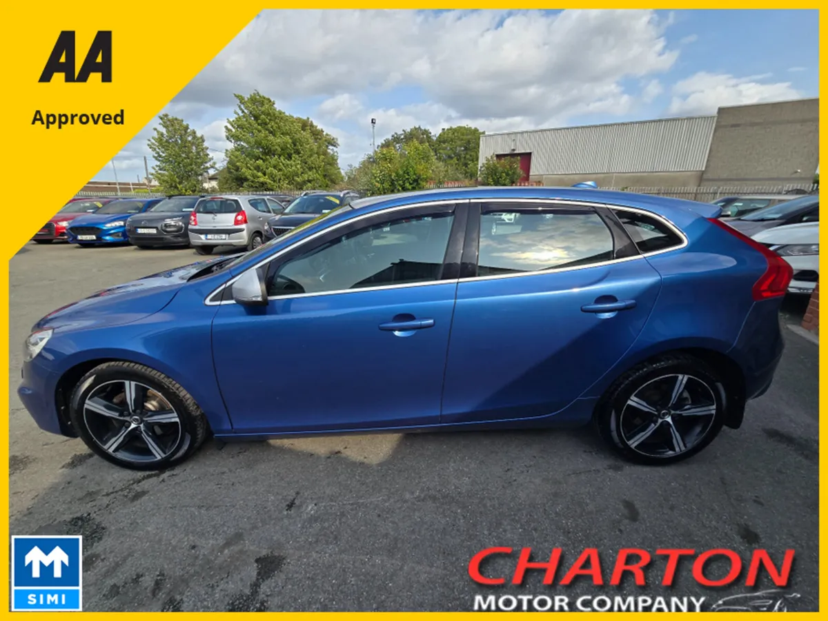 Volvo V40 2.0 D2 R-DESIGN 120BHP""PAN ROOF"" - Image 2