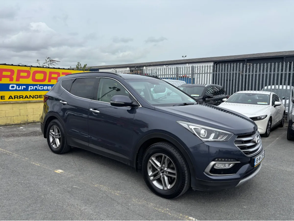 Hyundai Santa Fe EXECUTIVE 4WD 5DR 7 seater - Image 1
