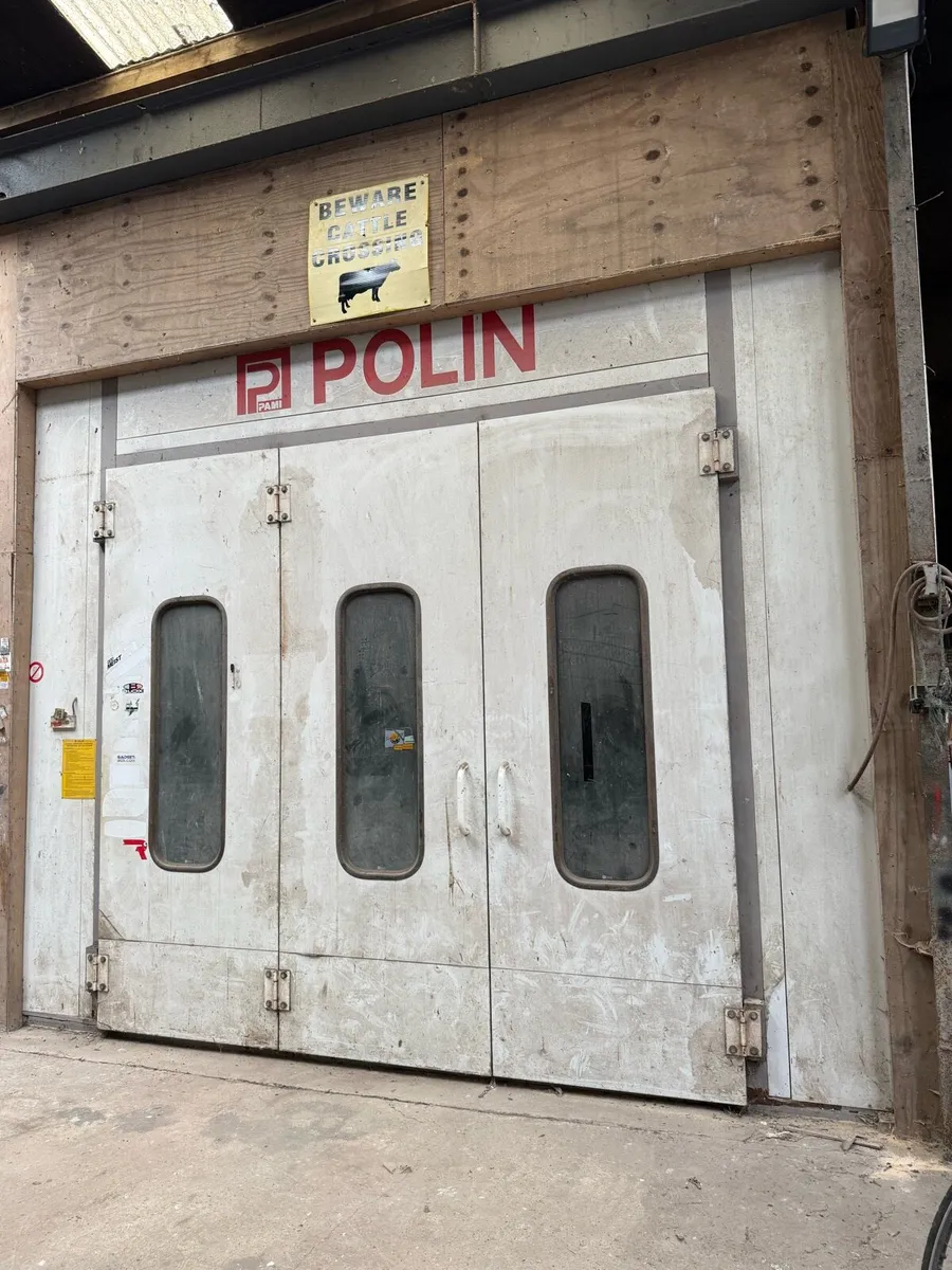 Polin spray booth - Image 1