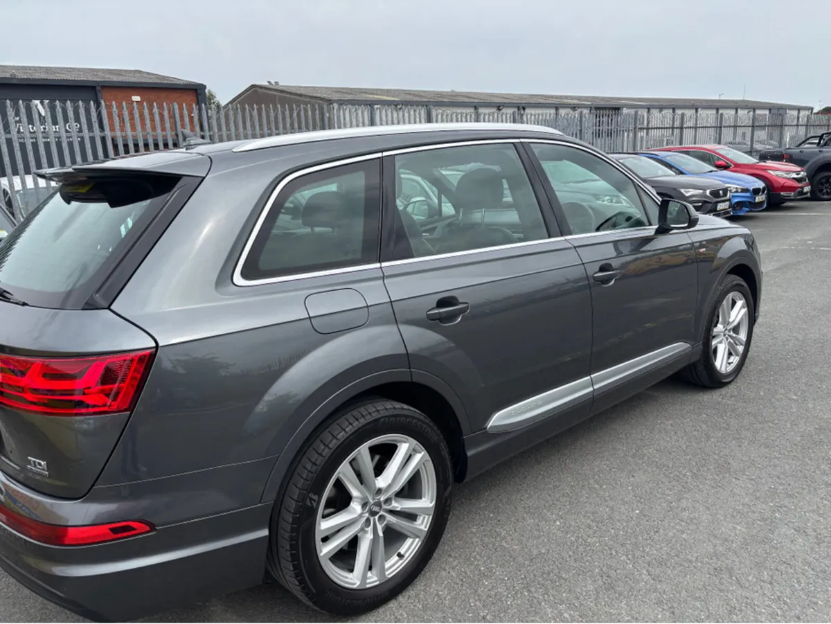 Audi Q7 3.0 TDI 218 Q TIP S LINE 4DR AUTO 7 Seater - Image 3