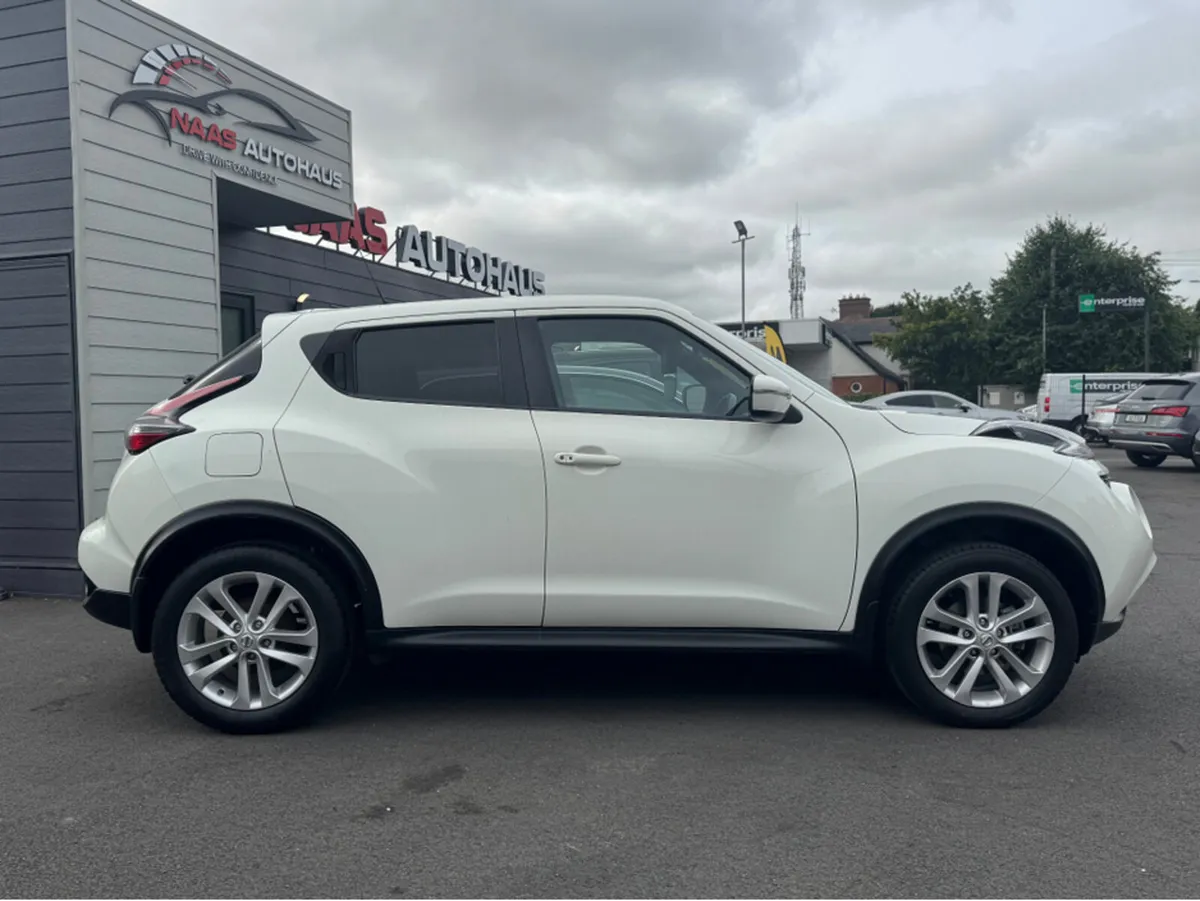 Nissan Juke 1.6 SV PREMIUM CVT 4DR AUTO - Image 4