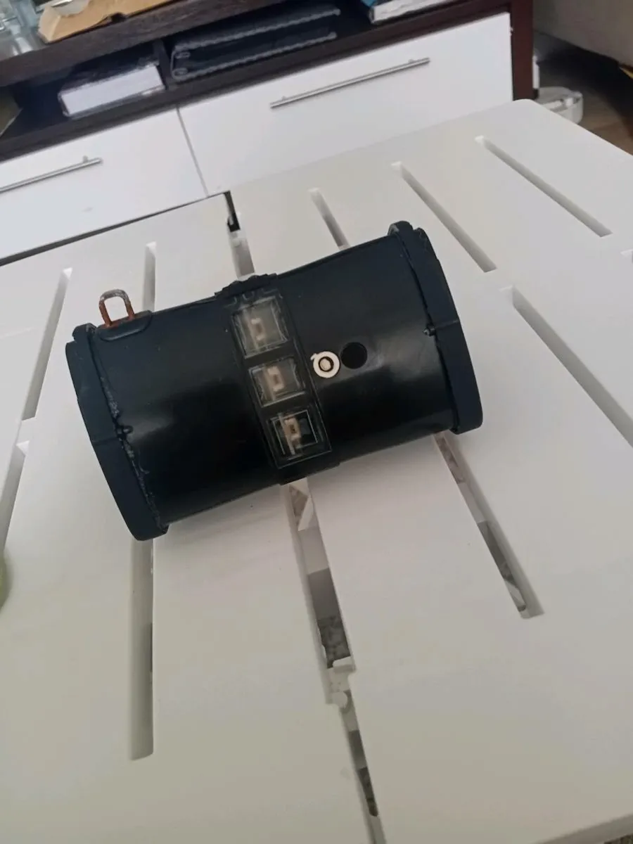 Speaker. - Image 4