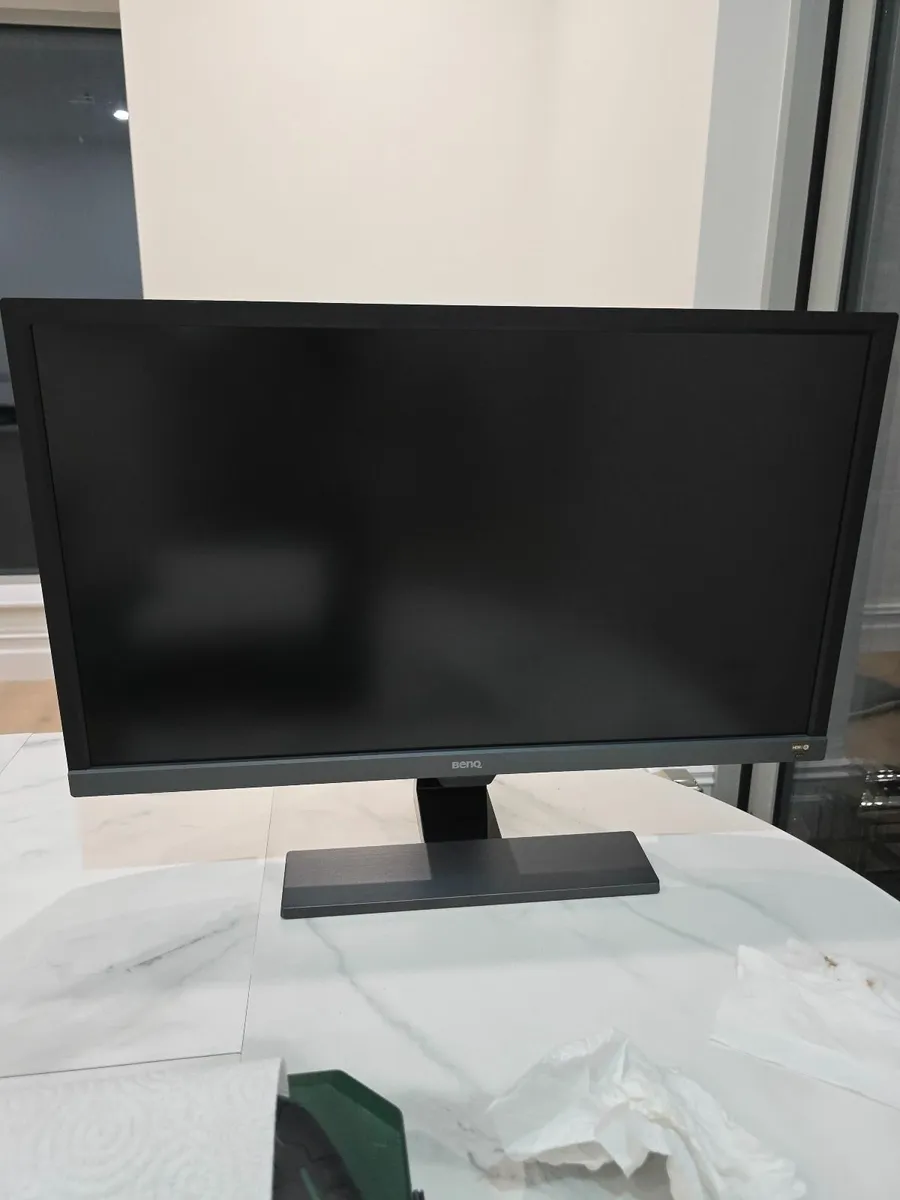 BenQ EL2870U 4K HDR Monitor – 28 - Great Condition - Image 1