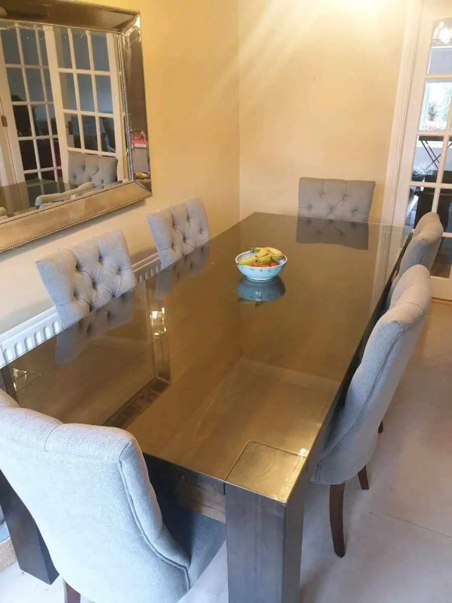 Dining Table & 6 Chairs - Image 1