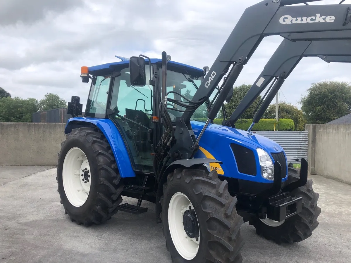 2007 New Holland  TL 100A with Loader - Image 1