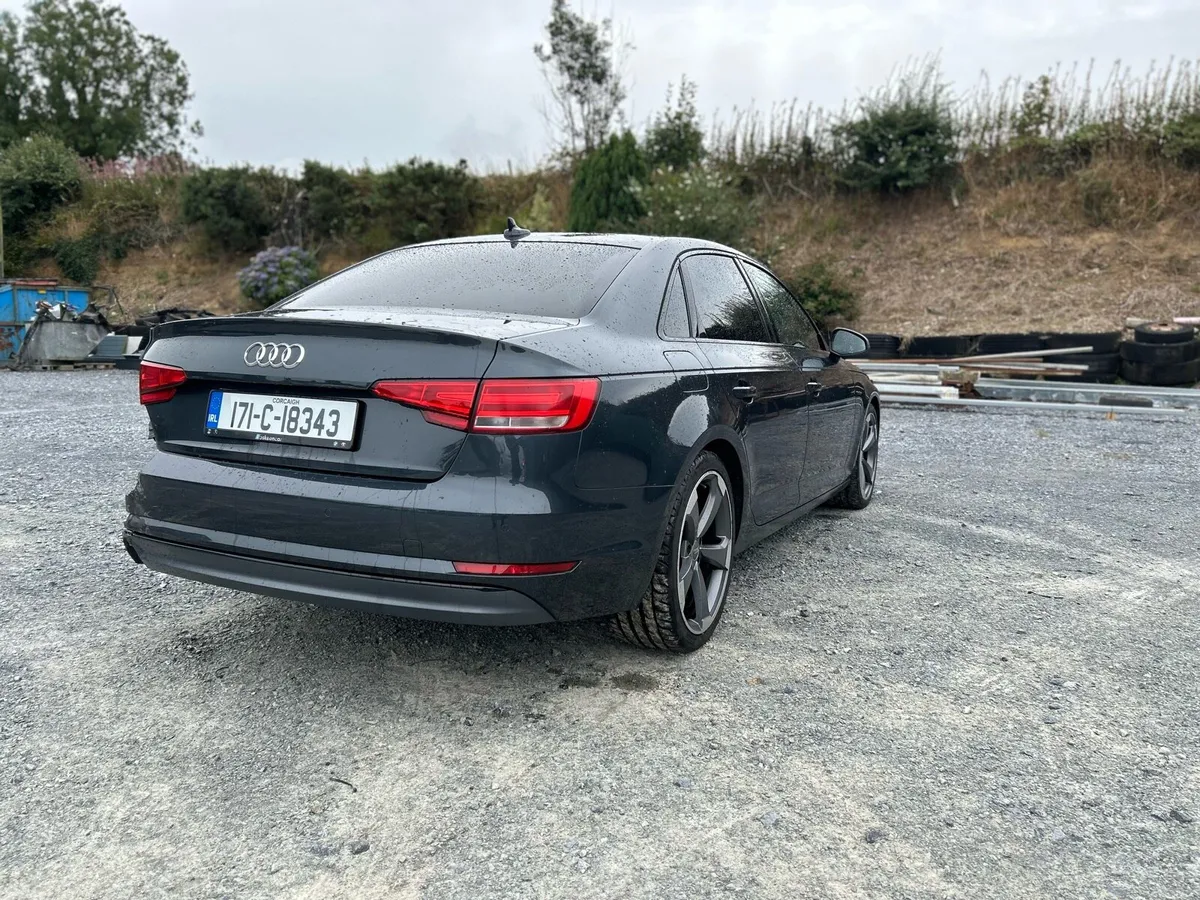 2017 Audi A4. 2.0 L diesel - Image 4