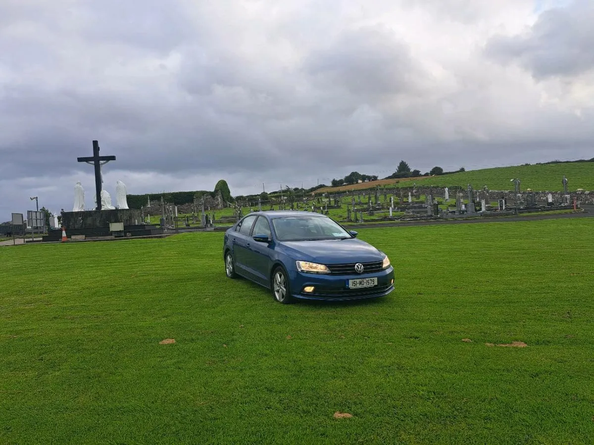 Vw jetta 2lt 2015 - Image 2