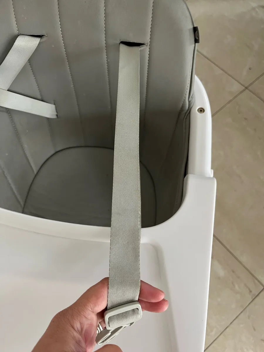 Child’s high chair - Image 4
