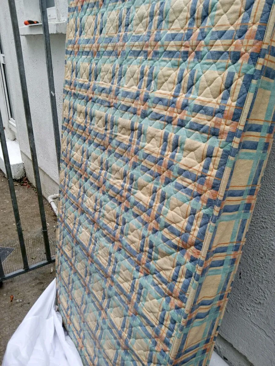 Free single mattress - Image 3