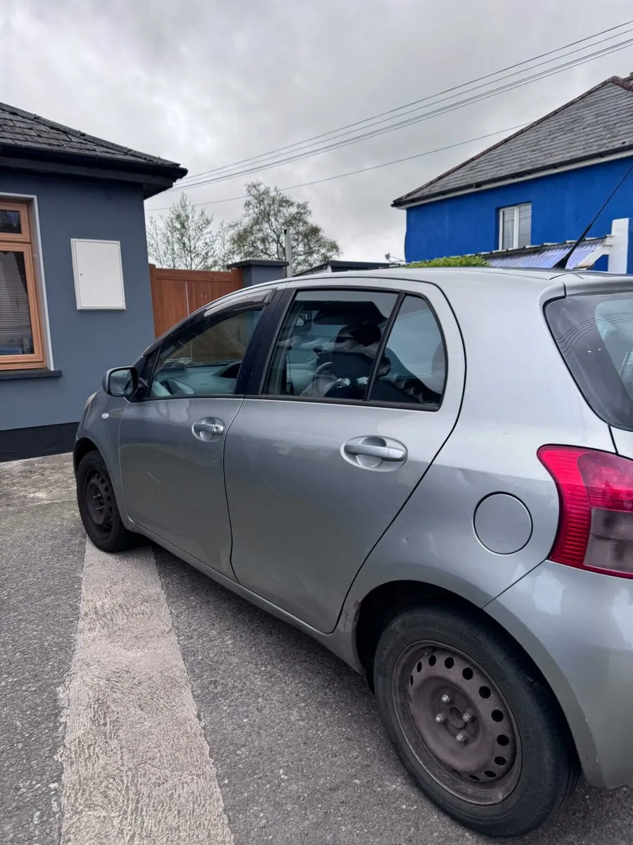 Toyota Yaris - Image 2
