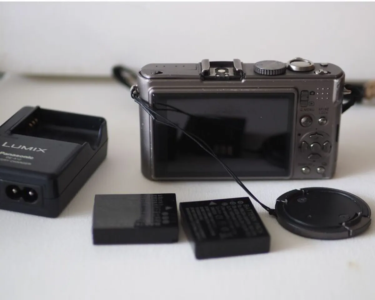 Leica dlux 4 titanium - Image 2