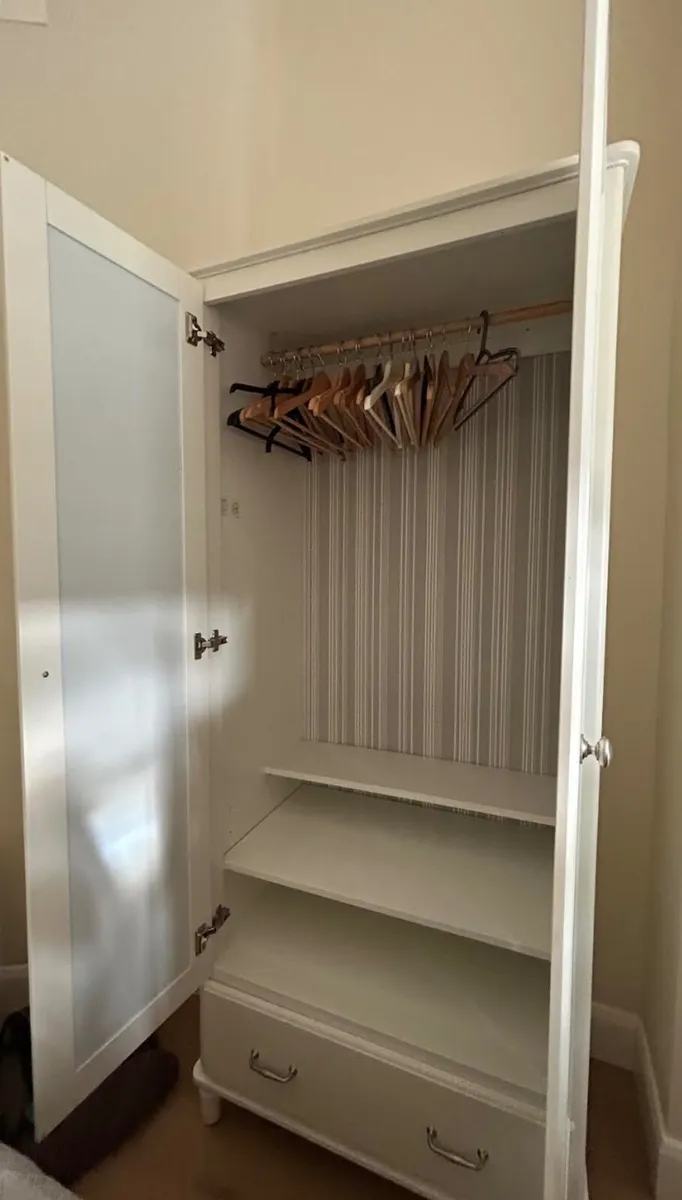 Wardrobe with Mirrors - Image 2
