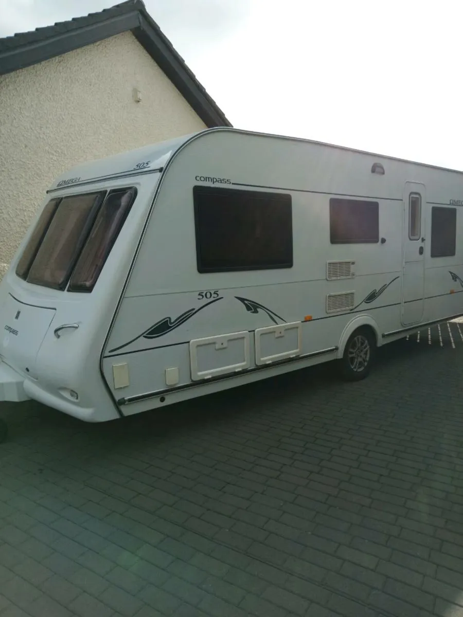 Caravan  5  berth - Image 2
