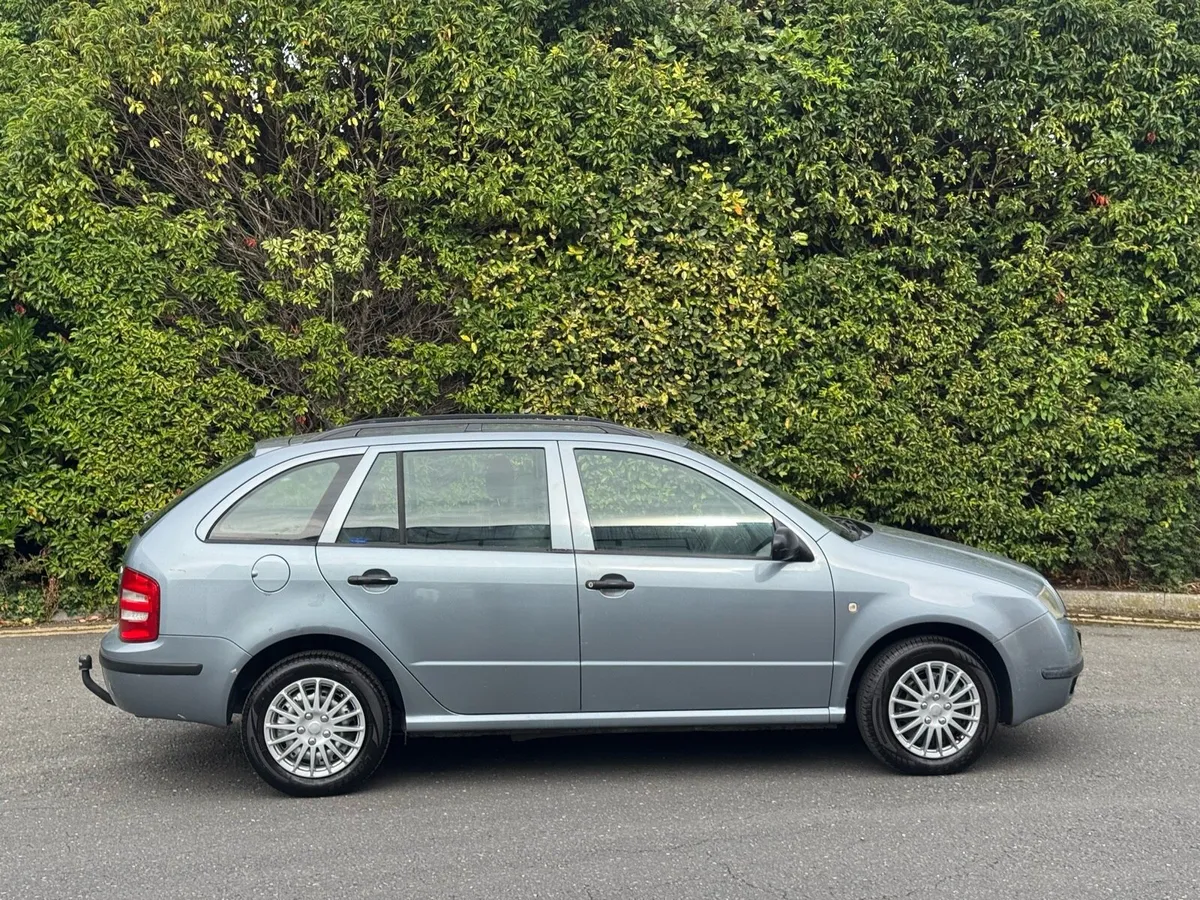 2004 SKODA FABIA ESTATE - Image 3