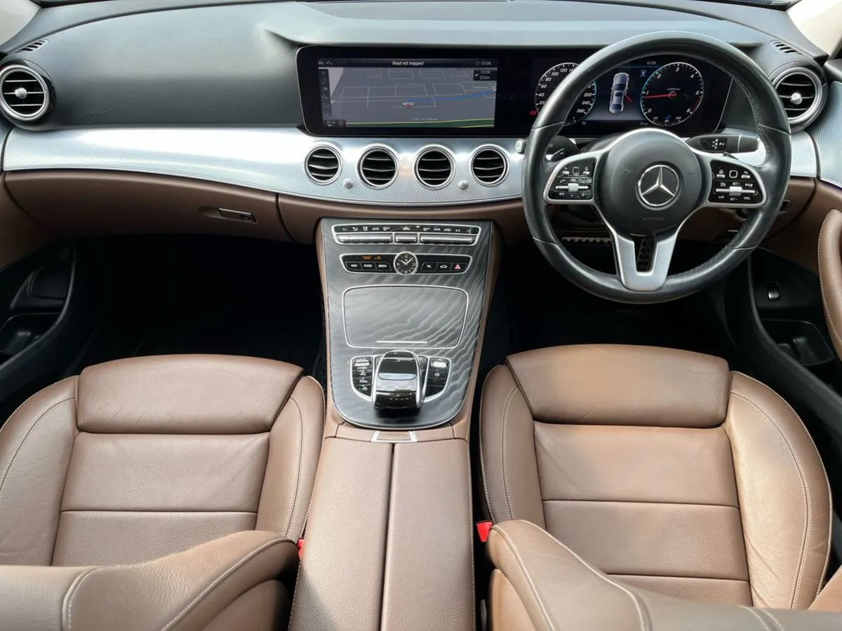 Mercedes-Benz E-Class E 220 D Avantgarde Automatic - Image 4