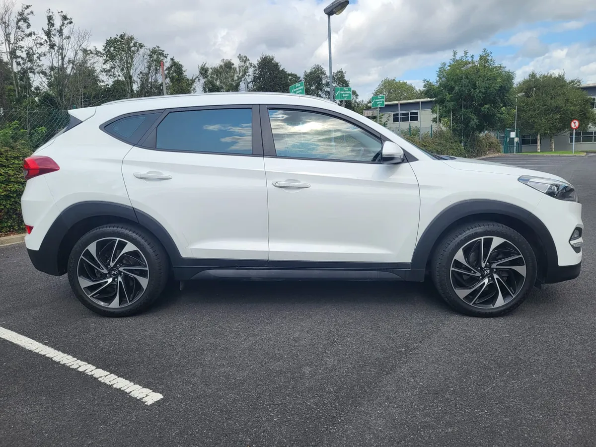 2017 HYUNDAI TUCSON 1.7D SE NAV UPGRADE ALLOYS - Image 4