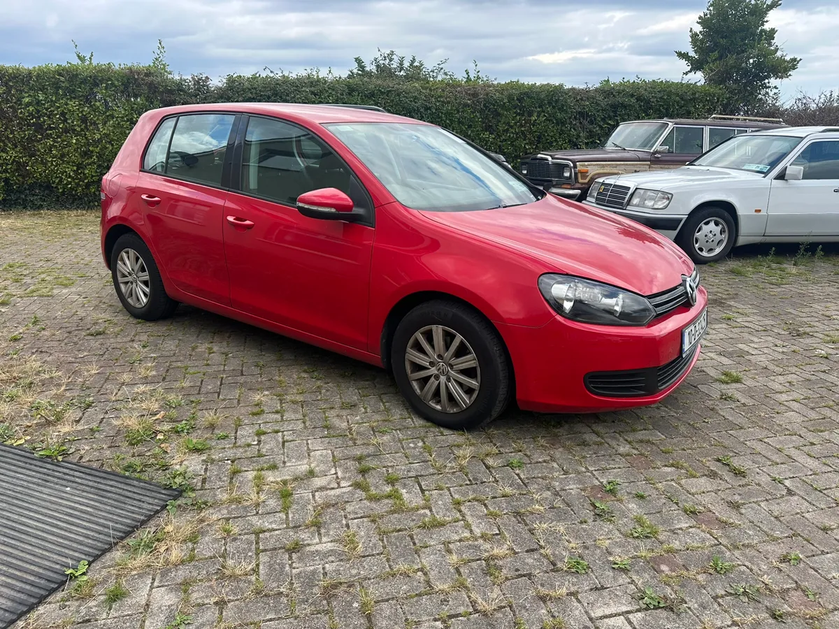 Golf 1.6D Automatic. 68000 KLM's - Image 1
