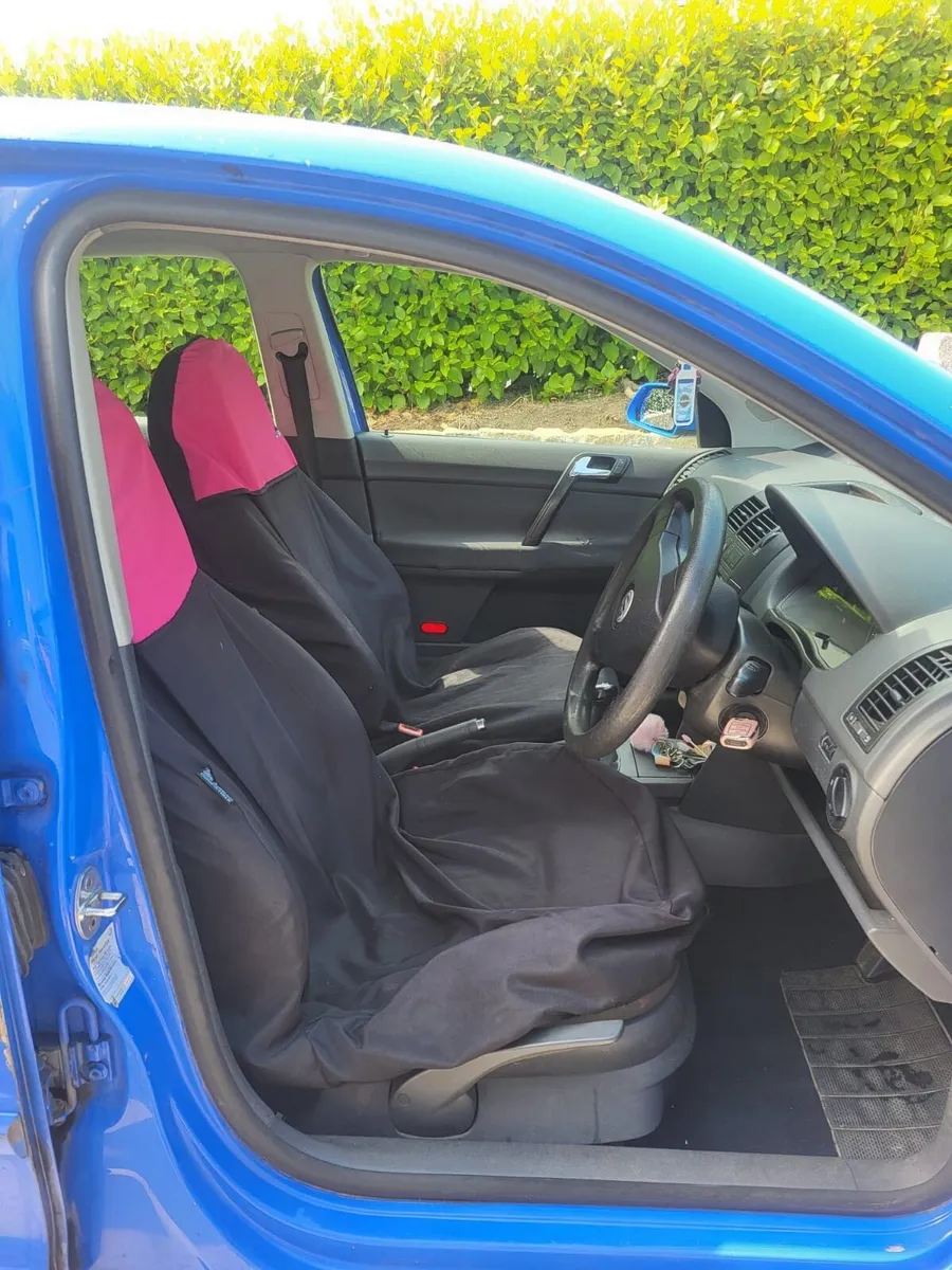 Car - Image 3