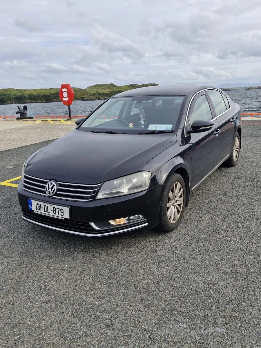 2013 Volkswagen Passat - Image 1