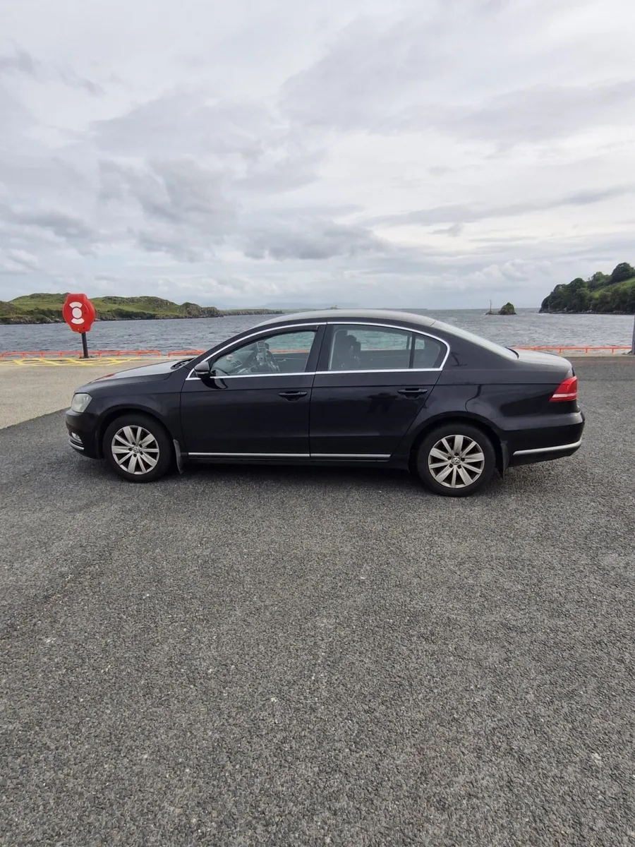 2013 Volkswagen Passat - Image 3