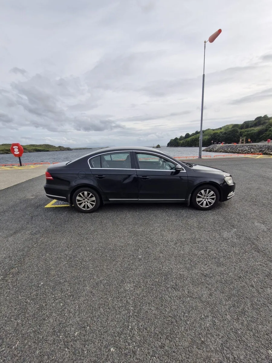 2013 Volkswagen Passat - Image 4