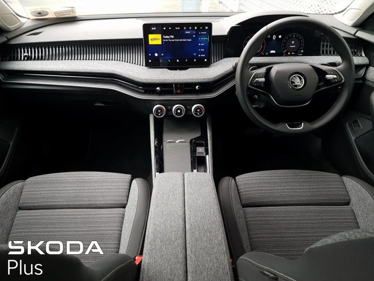 Skoda Superb Selection 2.0 TDI 150HP DSG - Image 2