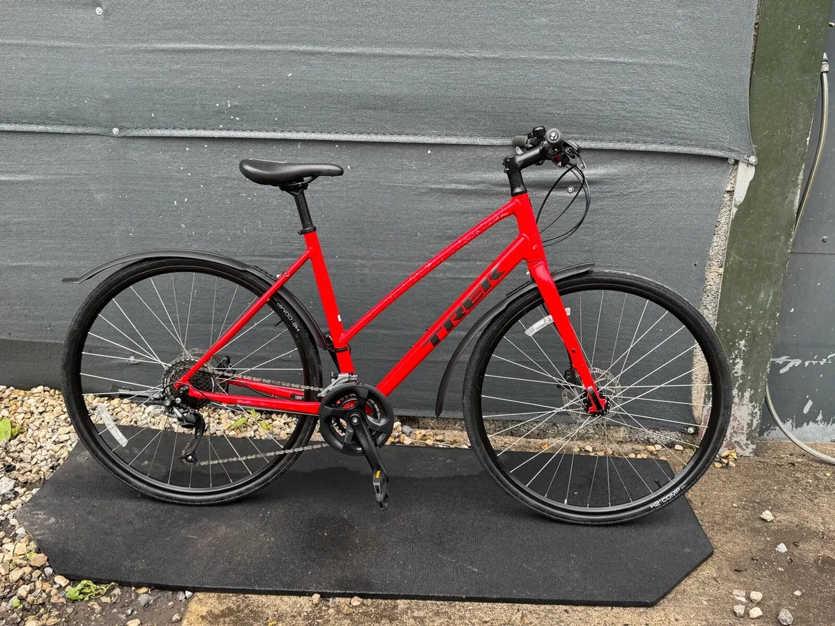 Trek FX2 - Image 1