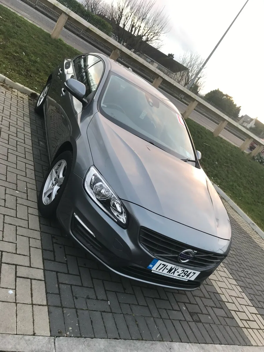Volvo s60 - Image 1