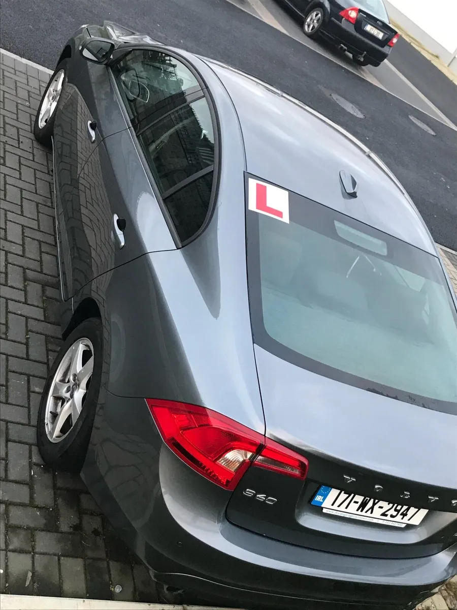 Volvo s60 - Image 2
