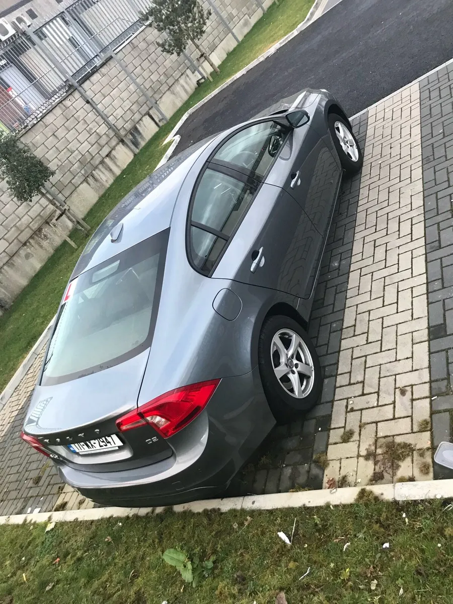 Volvo s60 - Image 4